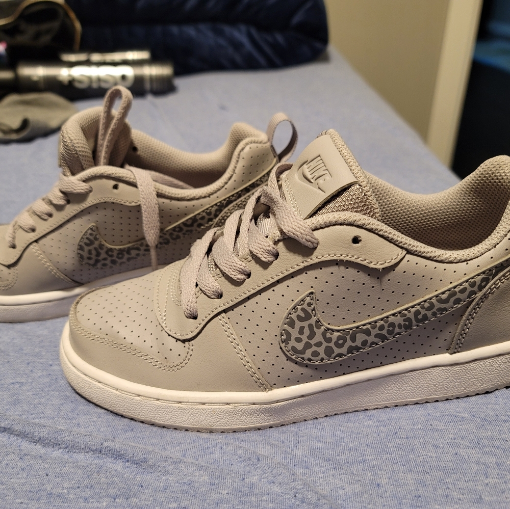 Nike Sneakers Size 3.5 Leopard Swoosh